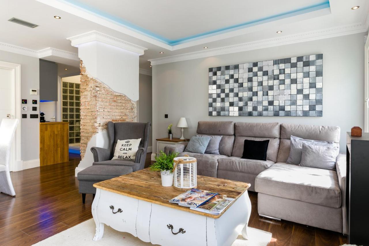 Weforyou 2 Bedrooms Penthouse At Malaga Center מראה חיצוני תמונה